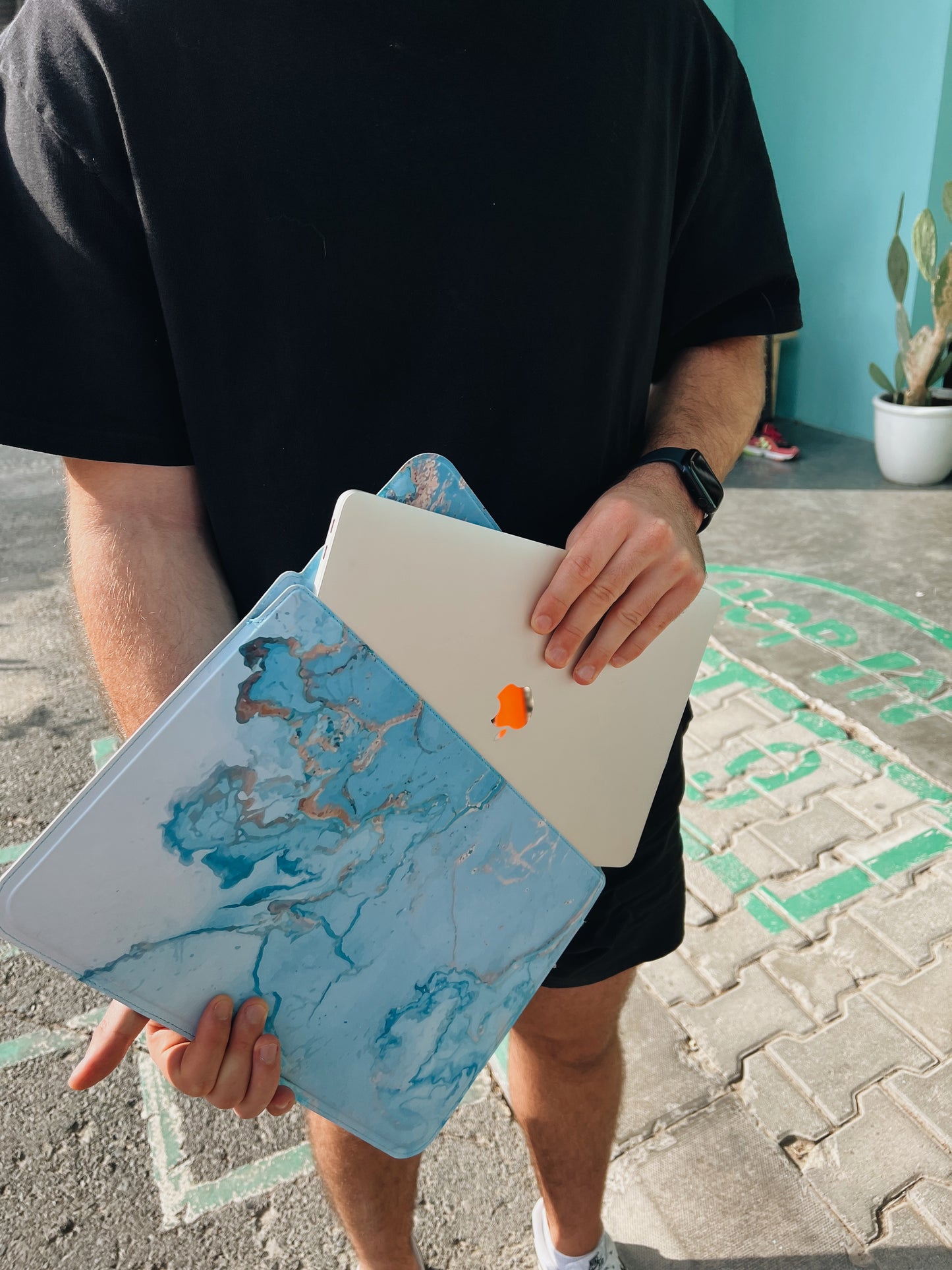 RADDLE EMF Radiation Blocking Case